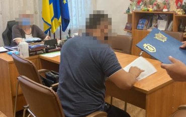 У киевских чиновников идут обыски из-за закупок для школ