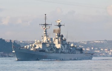 Ракетный эсминец НАТО зашел в Черное море