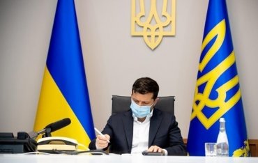 Зеленский подписал решение СНБО по защите границ Украины