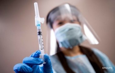 В Украине за день выполнено 120 тысяч COVID-вакцинаций
