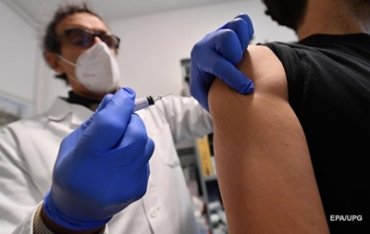 Ученые изобрели вакцину от всех коронавирусов