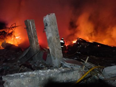 Вночі росіяни обстріляли Харків: є постраждалі і руйнування