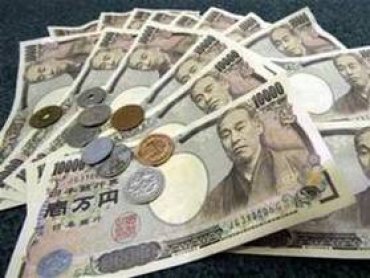 Правительство Японии сокращает расходы, чтобы стране хватило средств