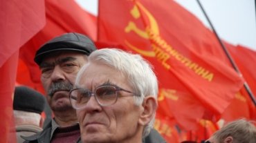 Коммунисты прогнозируют красный Майдан