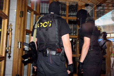 Мусульман в Крыму обыскивает ФСБ