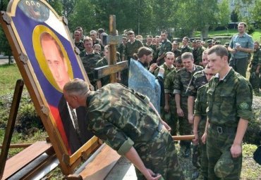 «Божественный Путин» – религиозный символ современной России?
