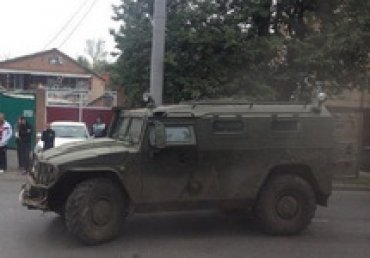 В Ростове пьяные спецназовцы на броневике устроили смертельное ДТП