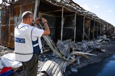 На Донбассе группа наблюдателей ОБСЕ попала под обстрел