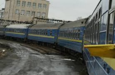 В Донецке под обстрел попал пассажирский поезд