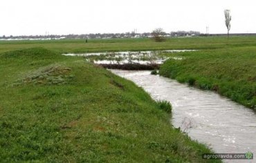 В Крыму запретили фермерам пользоваться водой из рек