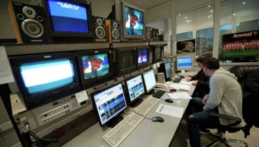 Латвия передаст Украине аналоговые передатчики для возобновления вещания телеканалов в зоне АТО