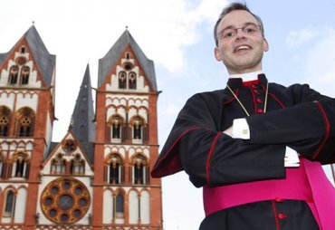 В Ватикане решили больше не преследовать епископа за растрату