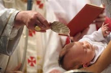 Итальянские епископы запретили католикам, связанным с мафией, крестить детей