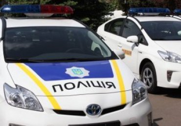 На Западной Украине полицейские задержали полицейского, который дал взятку полицейскому