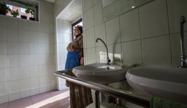Роспотребнадзр признал право школьников уединяться в туалете