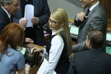 Тимошенко начала первый рабочий день в Раде с алкоголя