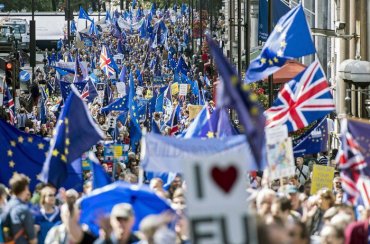 В Лондоне прошел многотысячный марш против Brexit