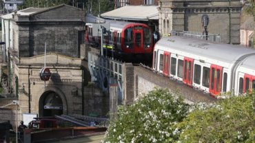 В Лондоне из-за женщины эвакуировали пассажиров станции метро