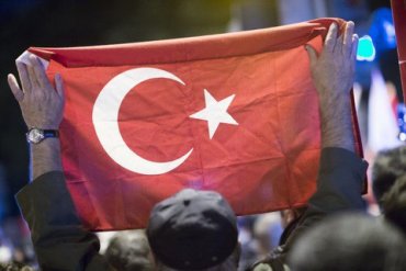 Турция обвиняет Германию в политике двойных стандартов