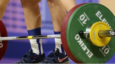 Россию на год отстранили от международных соревнований по тяжелой атлетике
