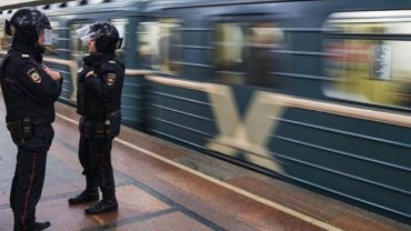 В московском метро застрелили полицейского