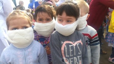 В Херсонской области закрывают школы и садики и эвакуируют детей