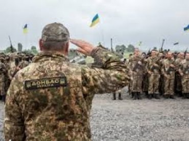 Больше половины украинцев поддерживают мирное урегулирование конфликта на Донбассе