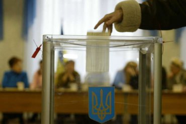 Фаворитами президентских выборов являются Порошенко и Тимошенко – исследование КМИС, СОЦИС и Центра Разумкова