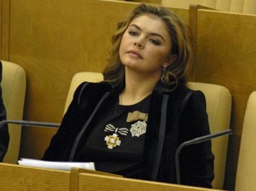 Друзья Кабаевой отказываются говорить о ее мужчине