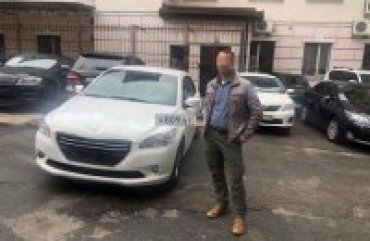 СБУ задержала в Киеве автомобиль с номерами ДНР