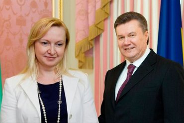 В России Янукович воспитывает трехлетнего сына
