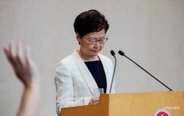 Глава Гонконга отзывает законопроект об экстрадиции