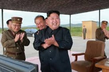Ким Чен Ын дважды выстрелил в сторону Японии