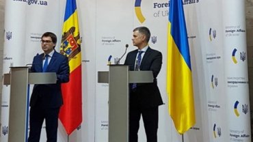 Украина и Молдова договорились о «безвизе» по ID-картам