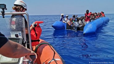 Германская церковь отправит в Средиземное море корабль для спасения беженцев