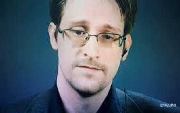 США подали в суд на Сноудена из-за его мемуаров