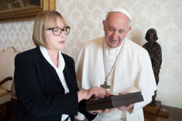 Посол Украины в Ватикане рассказала папе об УКУ
