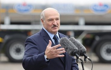 Лукашенко внесли в базу Миротворца