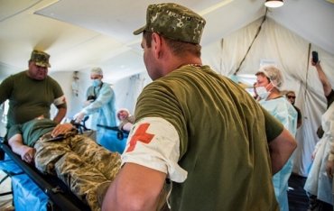 На Донбассе двое военных пострадали при взрыве