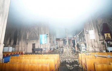 Известна причина пожара в костеле в Киеве