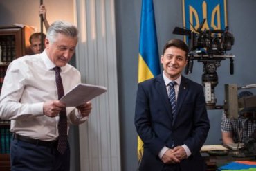 Зеленский наградил орденами коллег по сериалу «Слуга народа»