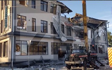 Удар по готелю у центрі Херсона: знищено екснардепа-колаборанта
