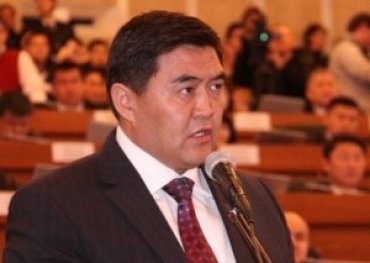 В Киргизии арестовали трех оппозиционных депутатов за попытку «захвата власти»