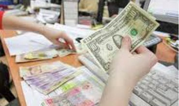 Украинцы разместили на валютных депозитах рекордный с начала года объем средств