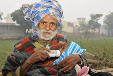 96-летний индиец стал самым пожилым в мире отцом