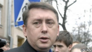 Экс-майора Мельниченко допросили и отправили в СИЗО