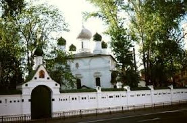 На территории Сретенского монастыря в Москве обнаружили бордель