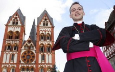 В Германии расследуют финансовые дела епископа, строящего резиденцию за 31 млн. евро