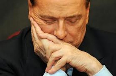 Берлускони попросит не сажать его в тюрьму