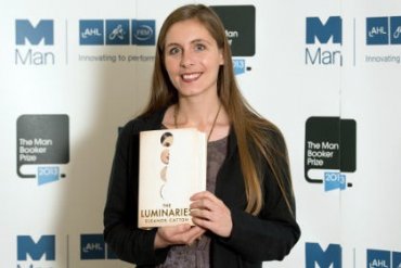 Писательница из Новой Зеландии стала самым молодым лауреатом премии «Букер»